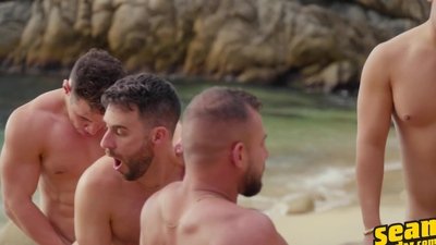 bar bareback from Gay Room